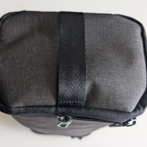 Elecom Canon Grey Camera Bag - Picture 2 of 6